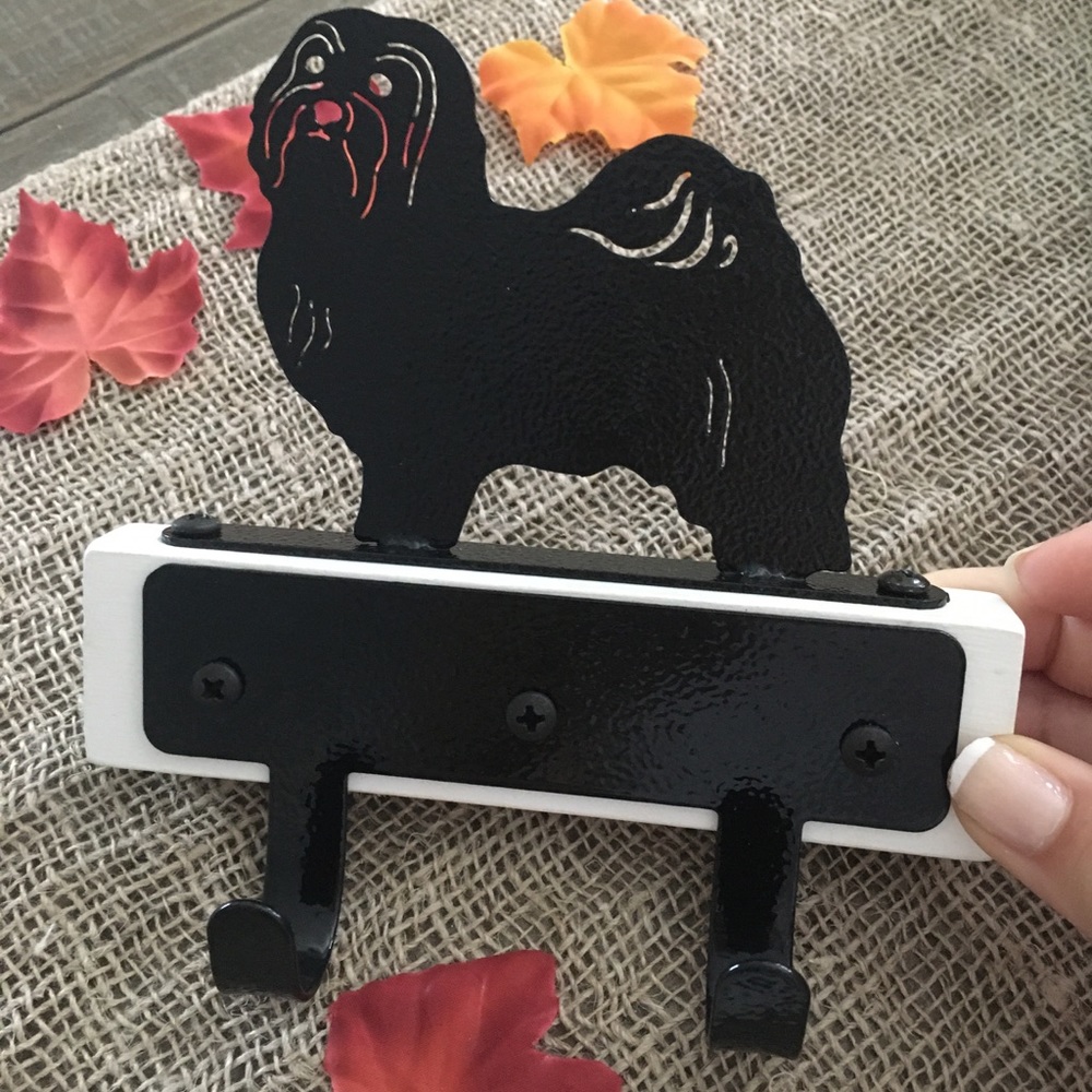 havenese dog leash wooden holder